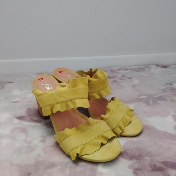 Free People Yellow Ruffle Sandals - Picture 2 of 5